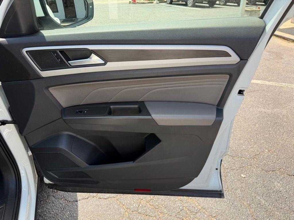 Volkswagen Atlas V6 SE w/Technology 4MOTION 2022