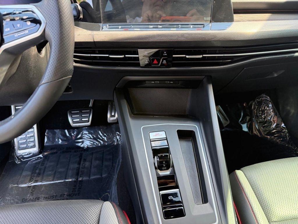 Volkswagen Golf GTI Autobahn 7A 2022