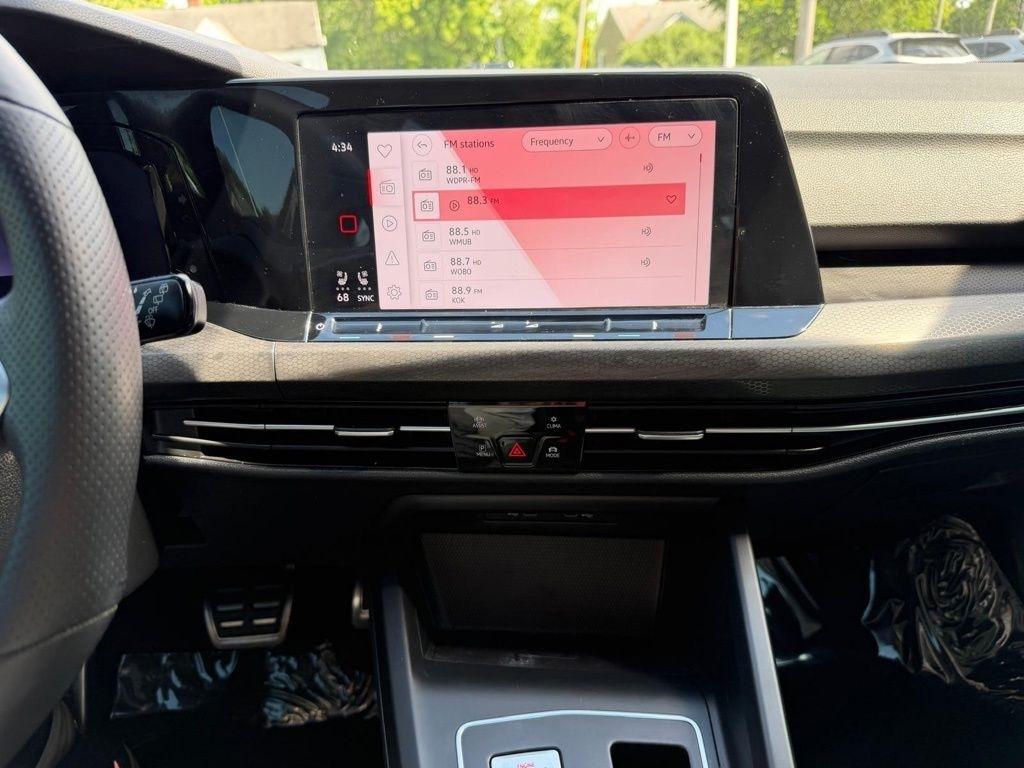 Volkswagen Golf GTI Autobahn 7A 2022