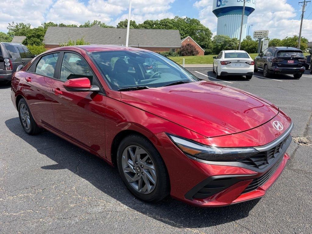 Hyundai Elantra SEL 2024