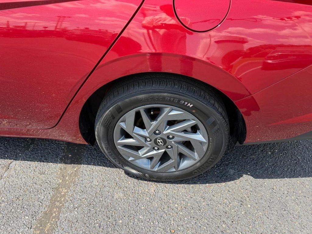 Hyundai Elantra SEL 2024