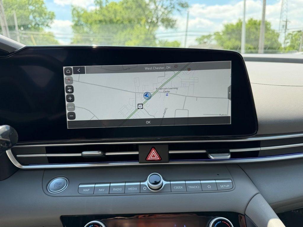 Hyundai Elantra SEL 2024