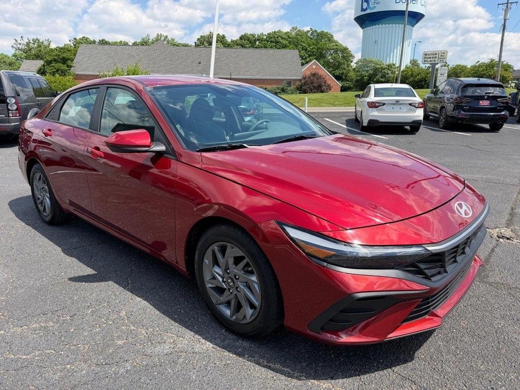 Hyundai Elantra SEL 2024
