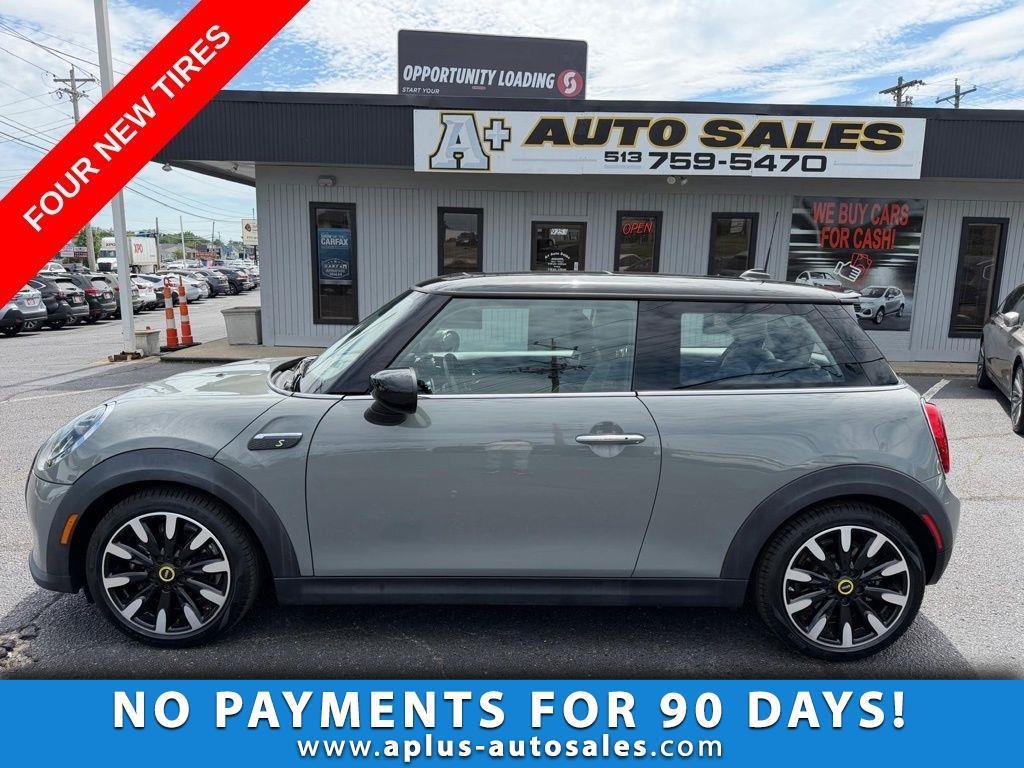 2022 MINI Hardtop Cooper SE