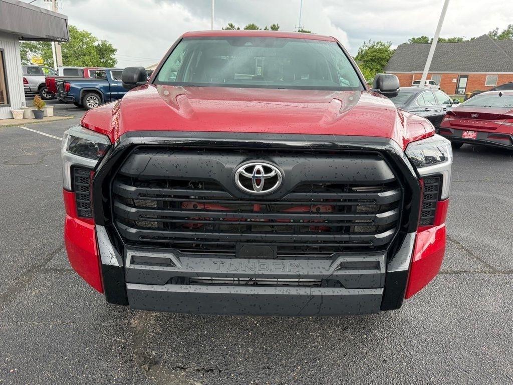 Toyota Tundra SR CrewMax 4WD 2024