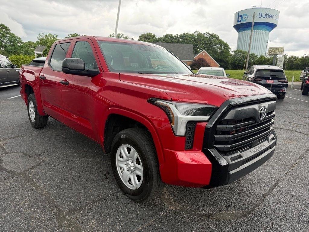 Toyota Tundra SR CrewMax 4WD 2024