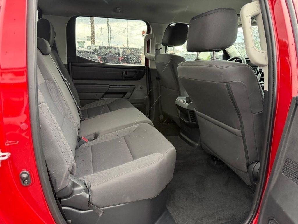 Toyota Tundra SR CrewMax 4WD 2024