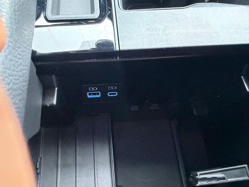 Toyota Tundra SR CrewMax 4WD 2024