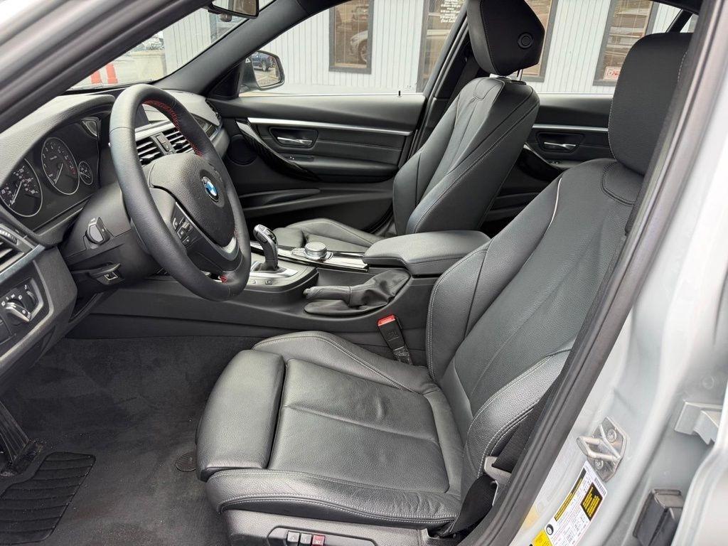 BMW 3-Series 330i xDrive SULEV Sedan 2018