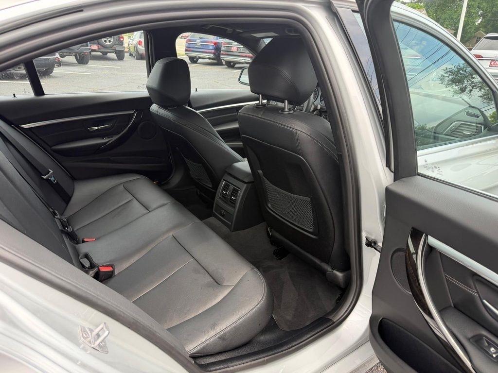 BMW 3-Series 330i xDrive SULEV Sedan 2018