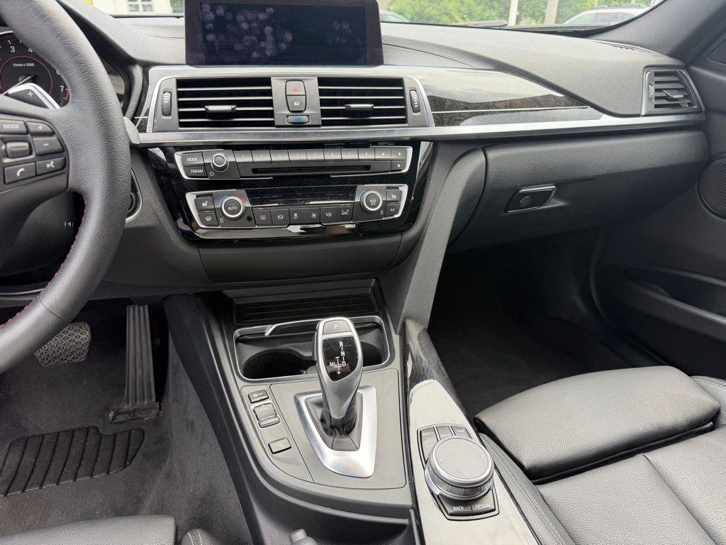 BMW 3-Series 330i xDrive SULEV Sedan 2018