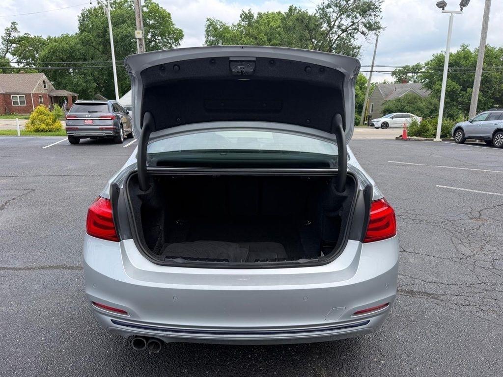 BMW 3-Series 330i xDrive SULEV Sedan 2018