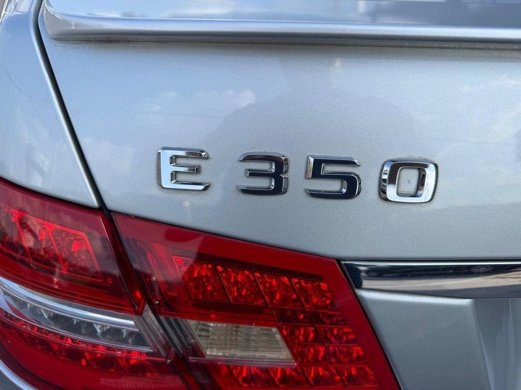 Mercedes-Benz E-Class E350 Sedan 4MATIC 2011