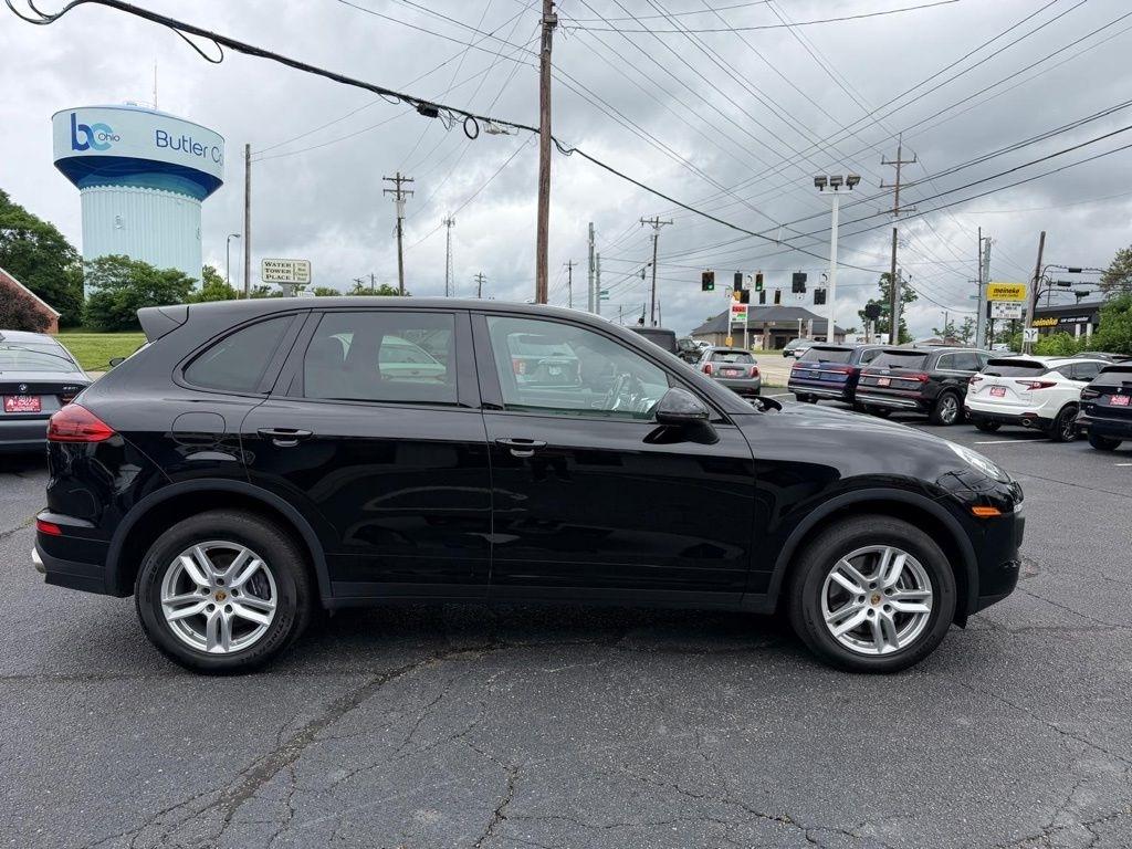 Porsche Cayenne Base 2016