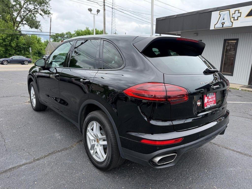 Porsche Cayenne Base 2016