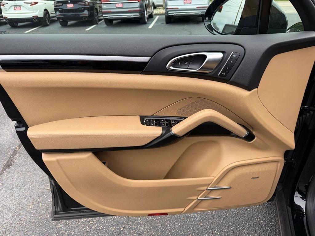 Porsche Cayenne Base 2016