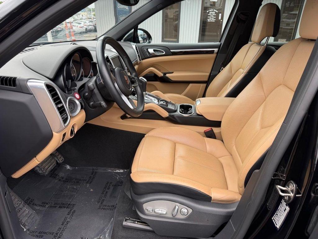 Porsche Cayenne Base 2016