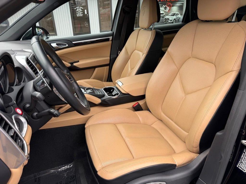 Porsche Cayenne Base 2016
