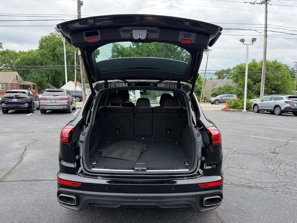 Porsche Cayenne Base 2016