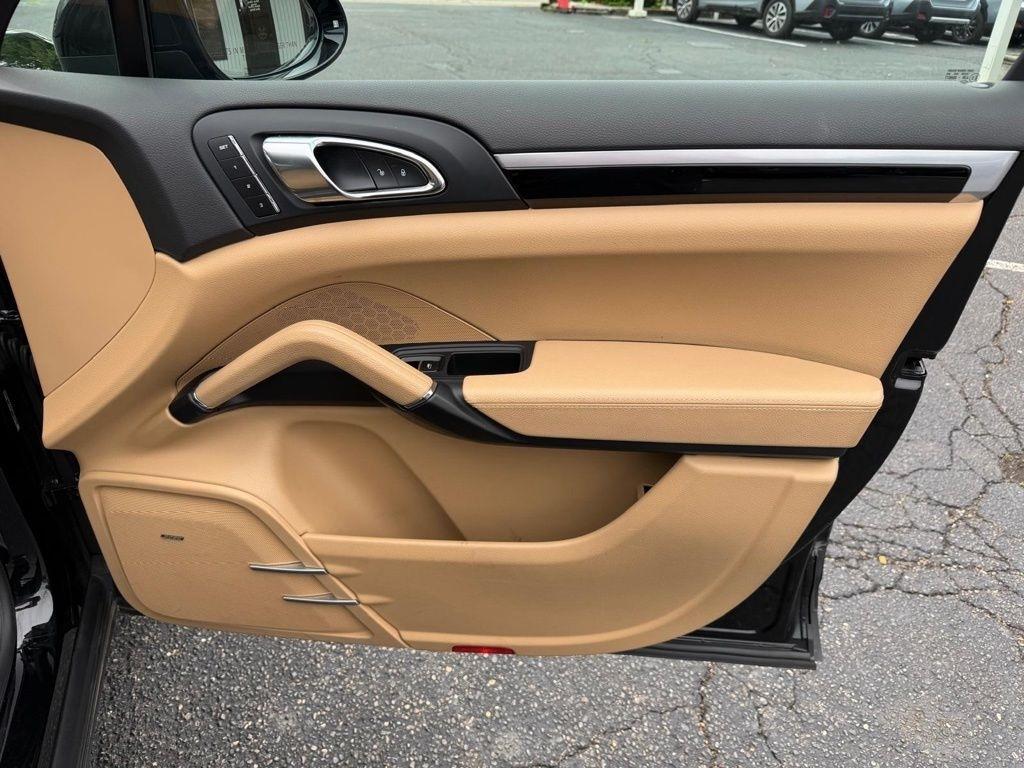 Porsche Cayenne Base 2016