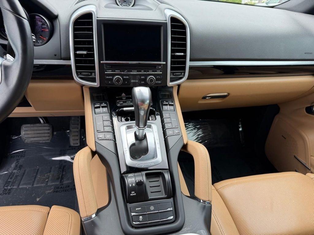 Porsche Cayenne Base 2016