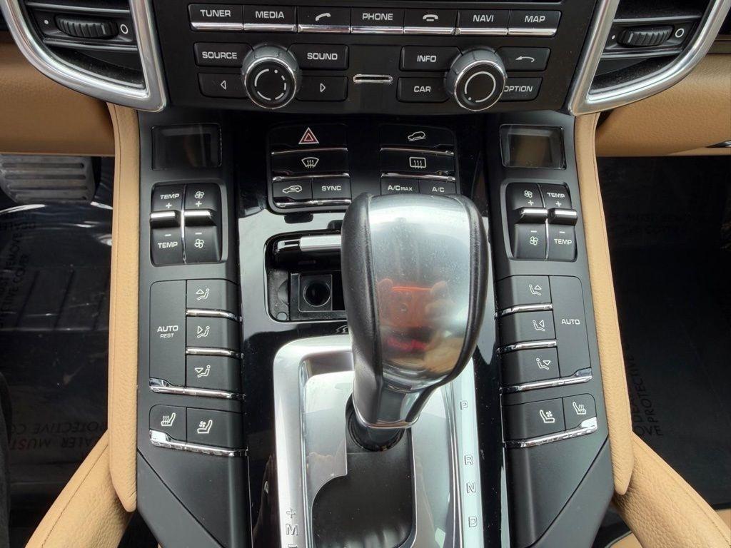 Porsche Cayenne Base 2016