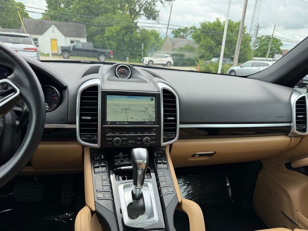 Porsche Cayenne Base 2016