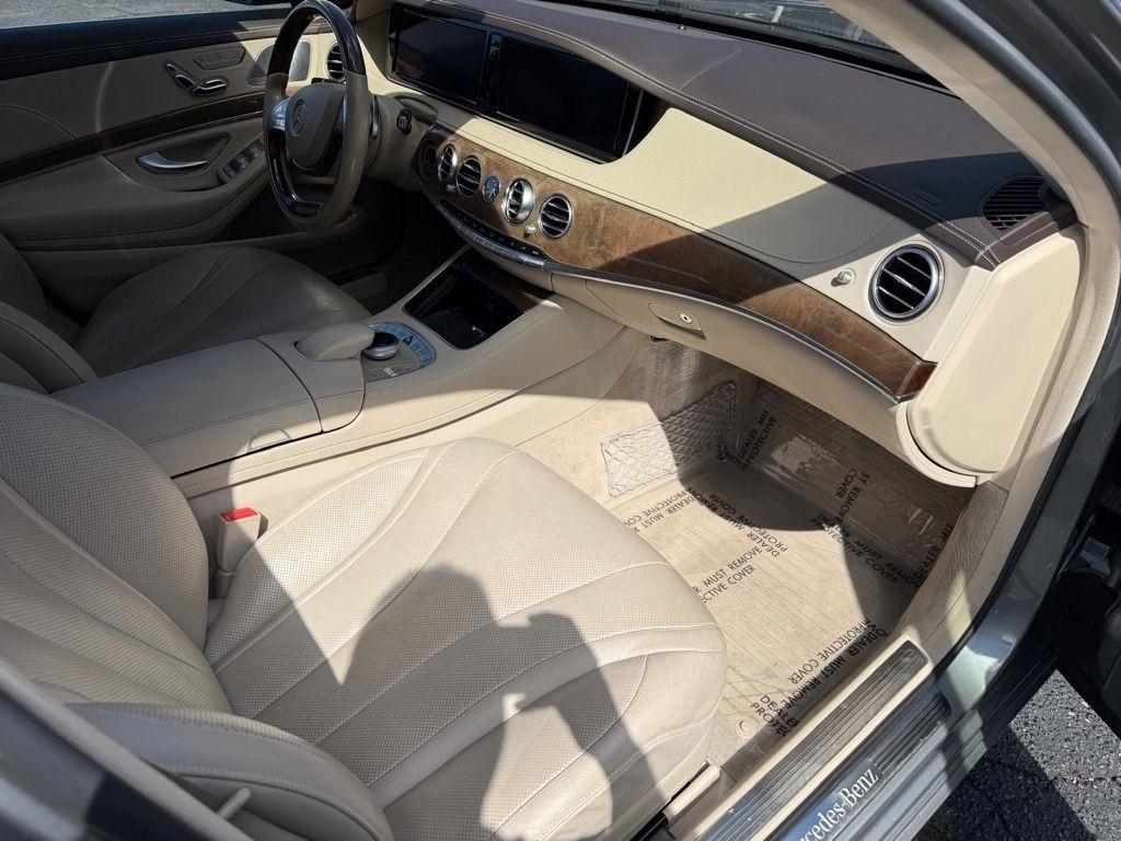 Mercedes-Benz S-Class S550 4MATIC 2014