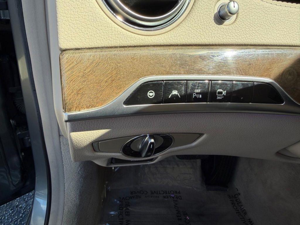 Mercedes-Benz S-Class S550 4MATIC 2014