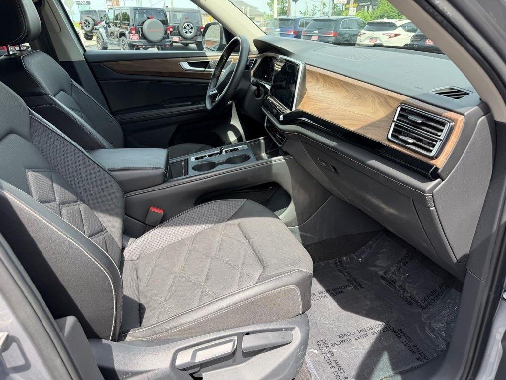 Volkswagen Atlas SE AWD 2024