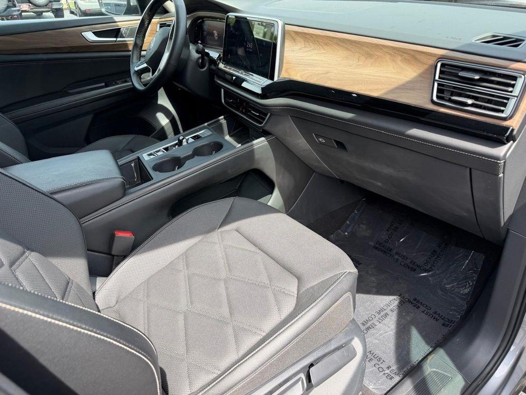 Volkswagen Atlas SE AWD 2024