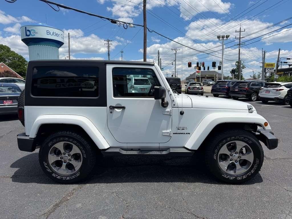 Jeep Wrangler Sahara 4WD 2017