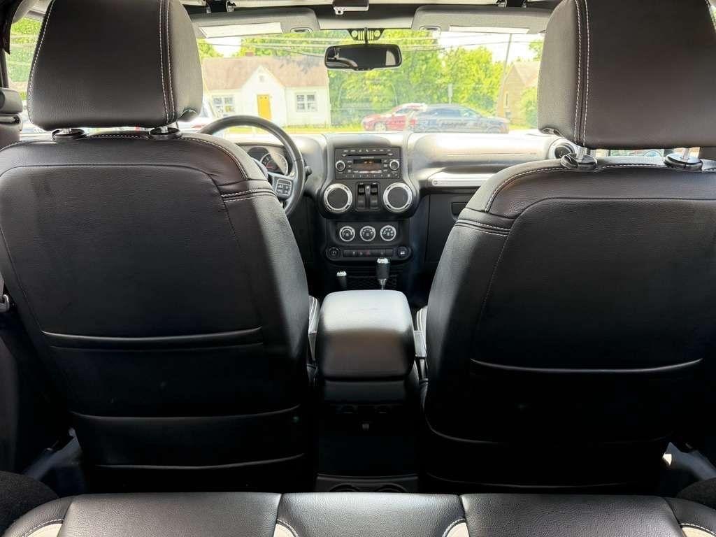 Jeep Wrangler Sahara 4WD 2017