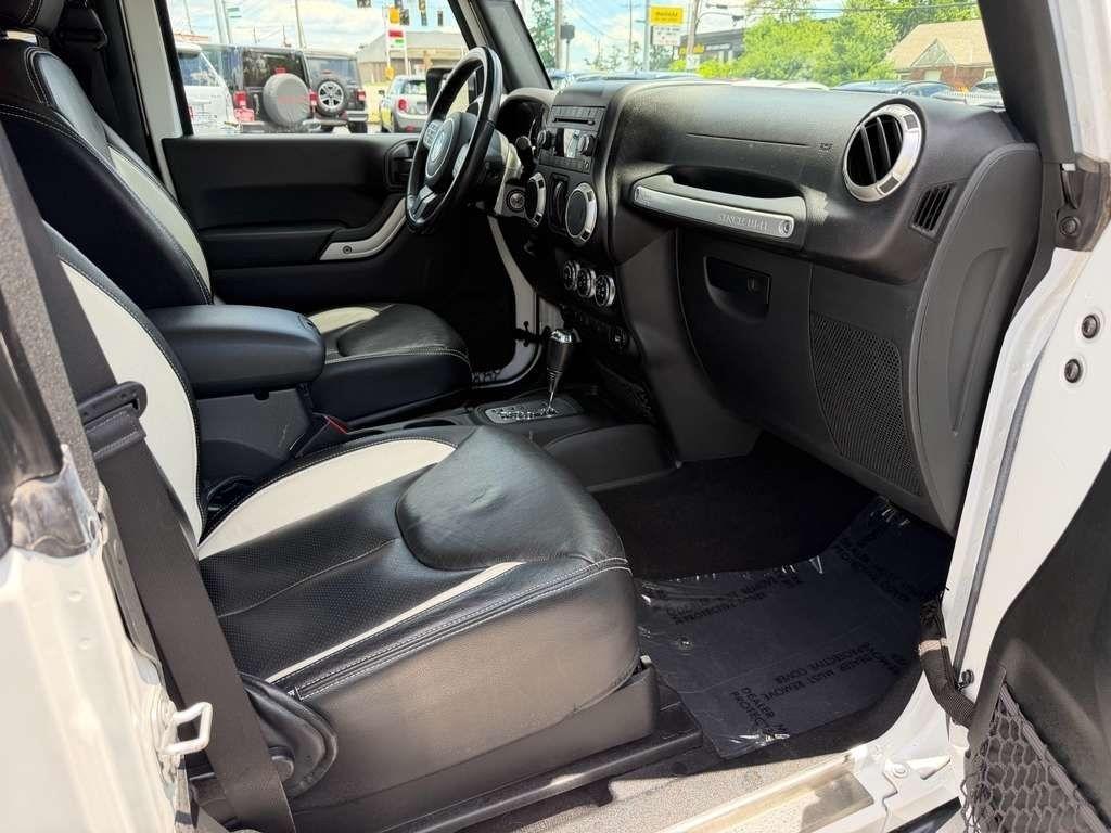 Jeep Wrangler Sahara 4WD 2017