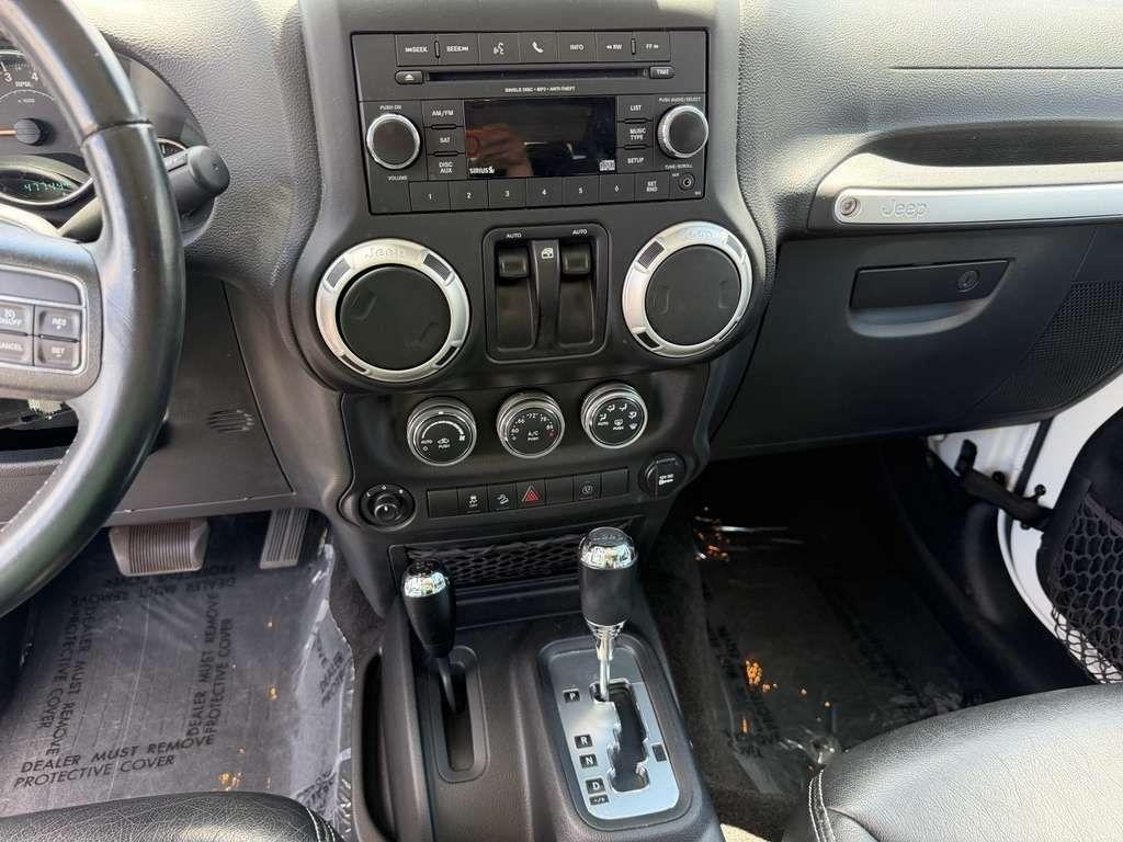 Jeep Wrangler Sahara 4WD 2017