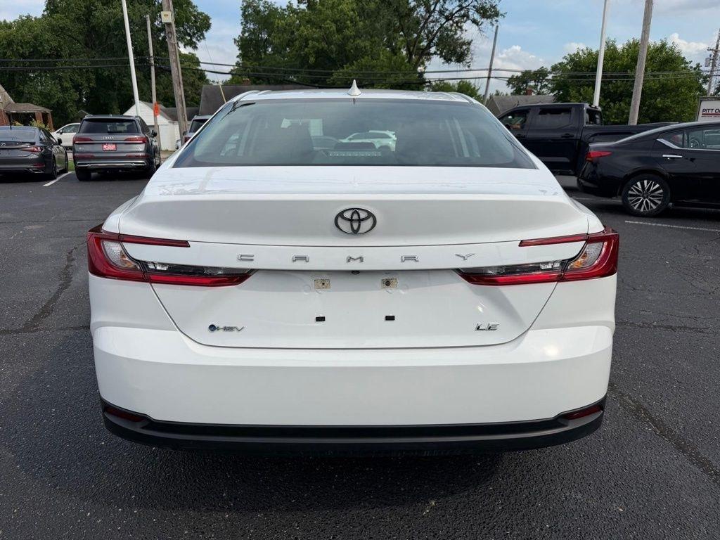 Toyota Camry Hybrid LE 2025