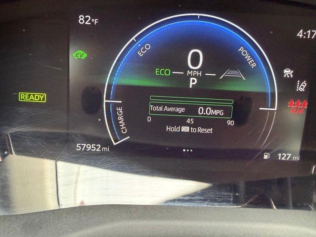 Toyota Camry Hybrid LE 2025