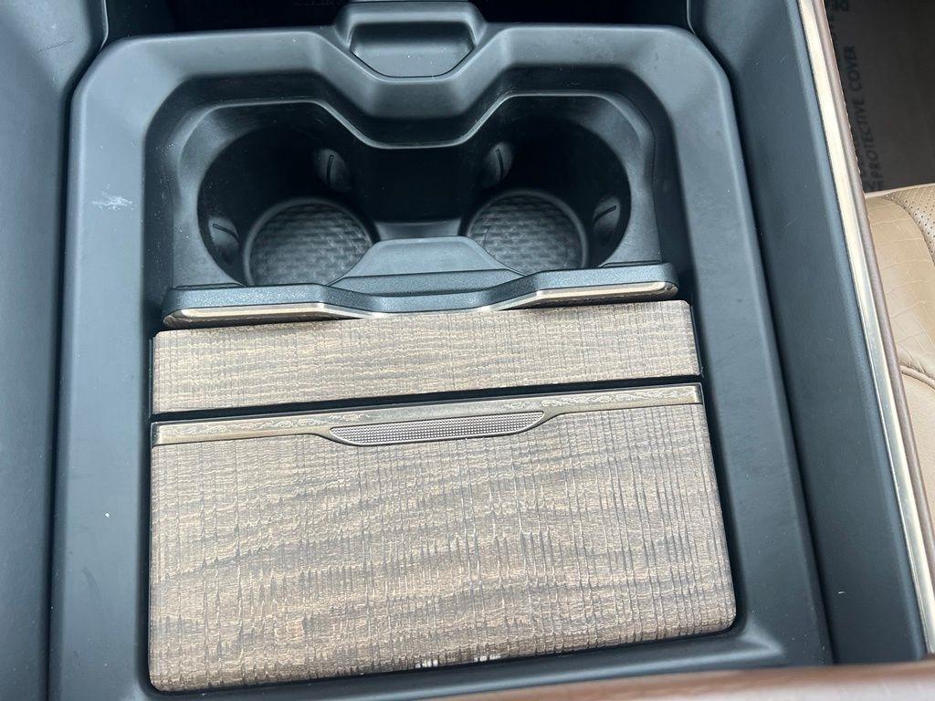 RAM 1500 Big Horn Crew Cab LWB 4WD 2019