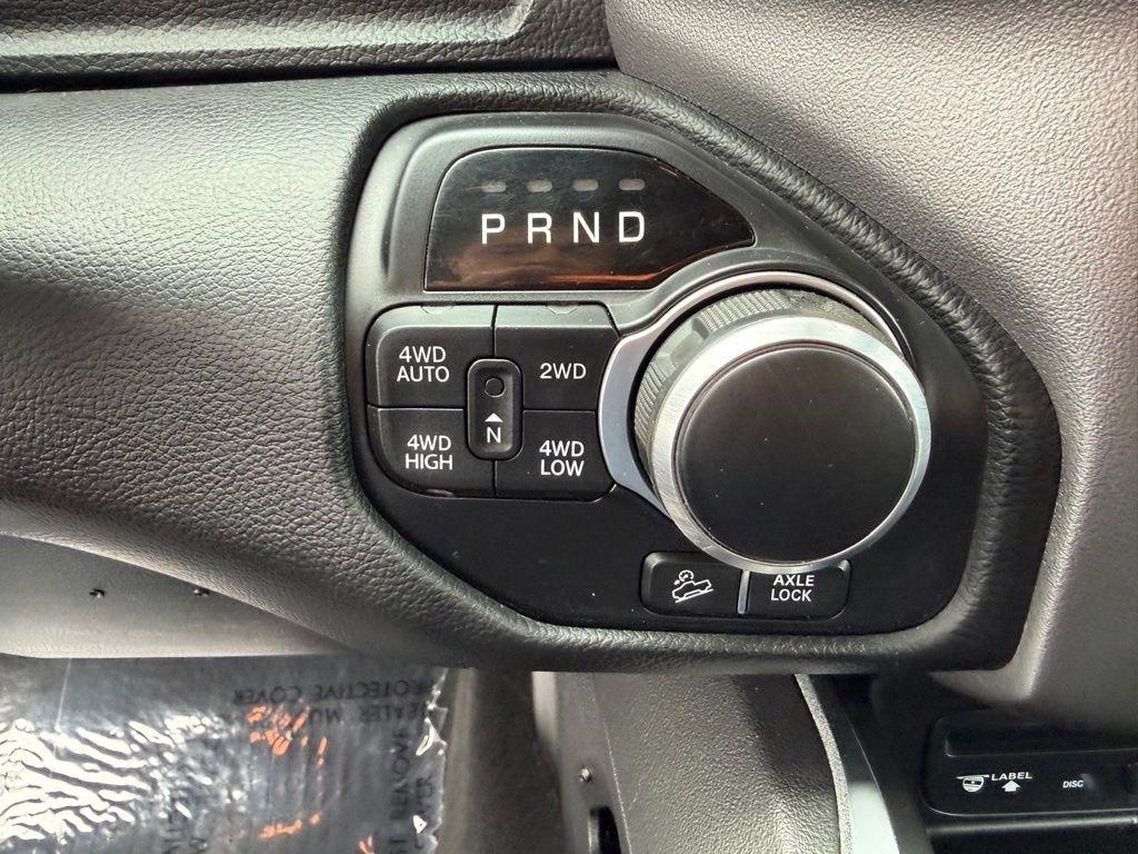 RAM 1500 Big Horn Crew Cab LWB 4WD 2019