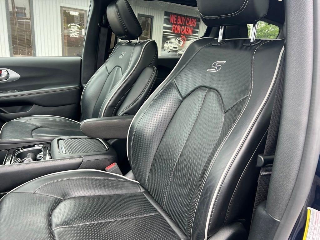 Chrysler Pacifica Limited 2025