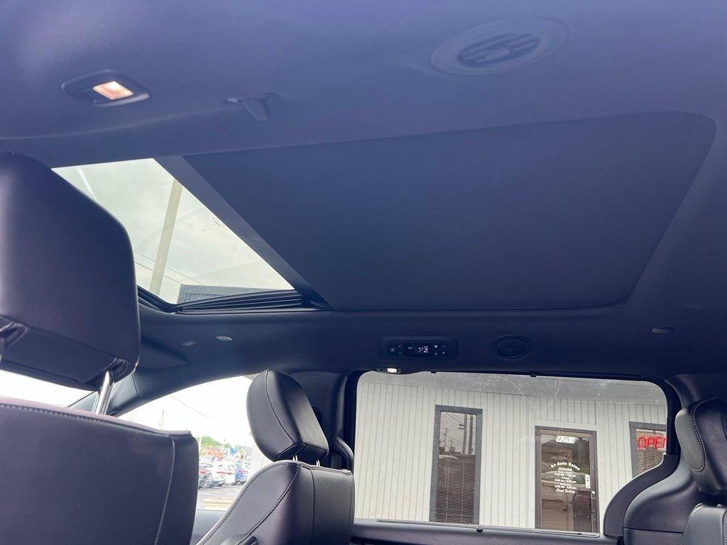 Chrysler Pacifica Limited 2025