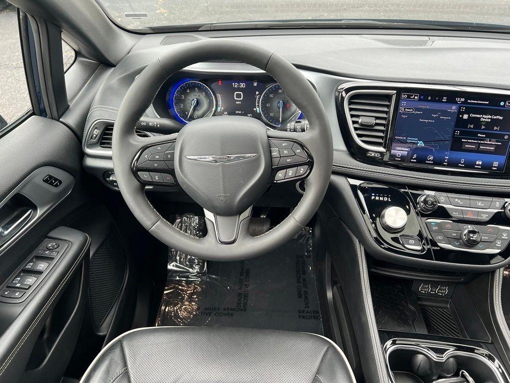 Chrysler Pacifica Limited 2025