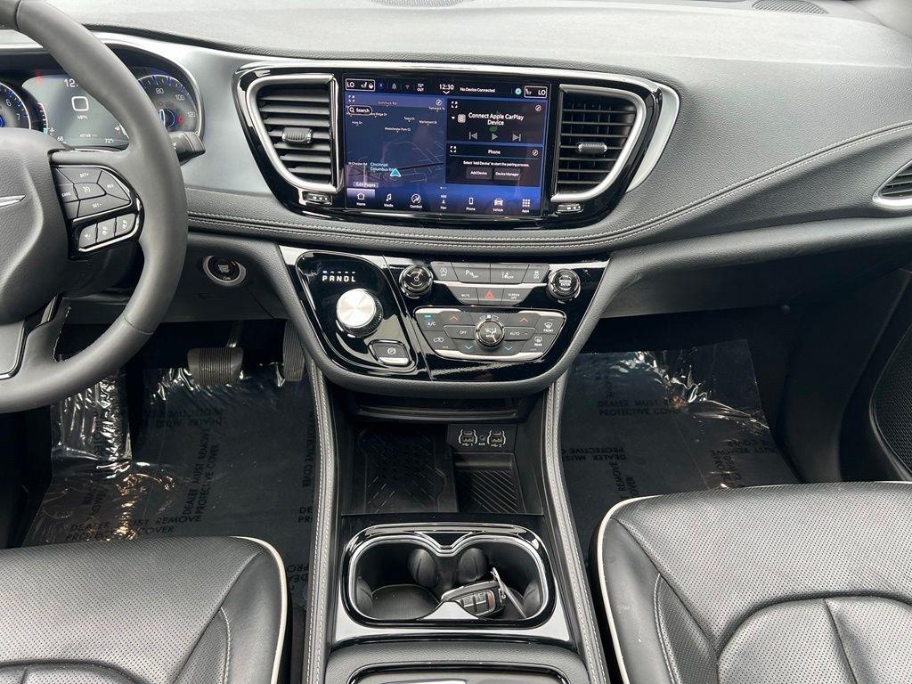 Chrysler Pacifica Limited 2025
