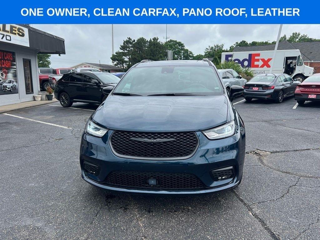 Chrysler Pacifica Limited 2025