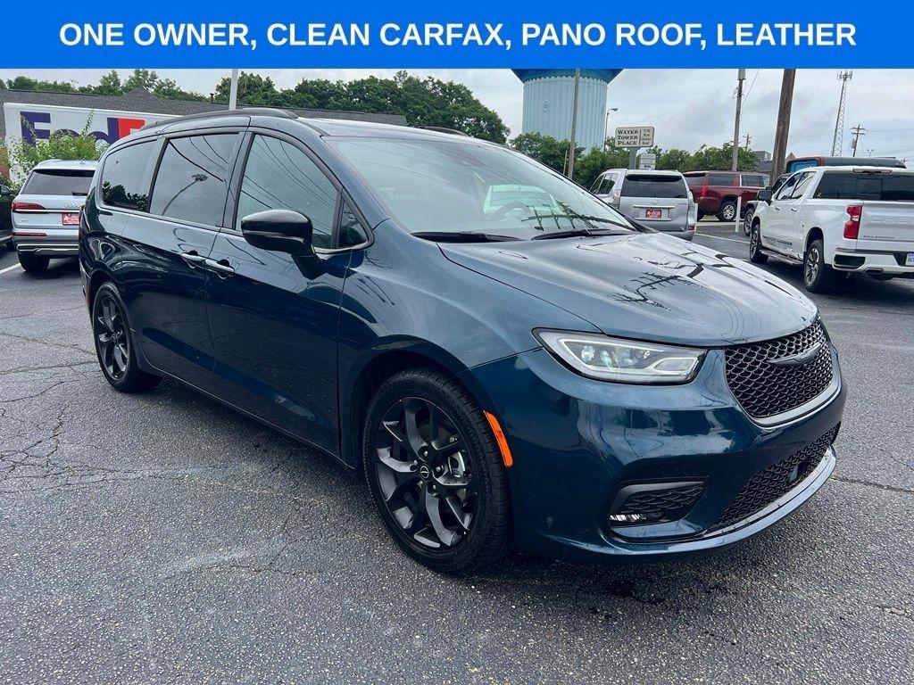Chrysler Pacifica Limited 2025