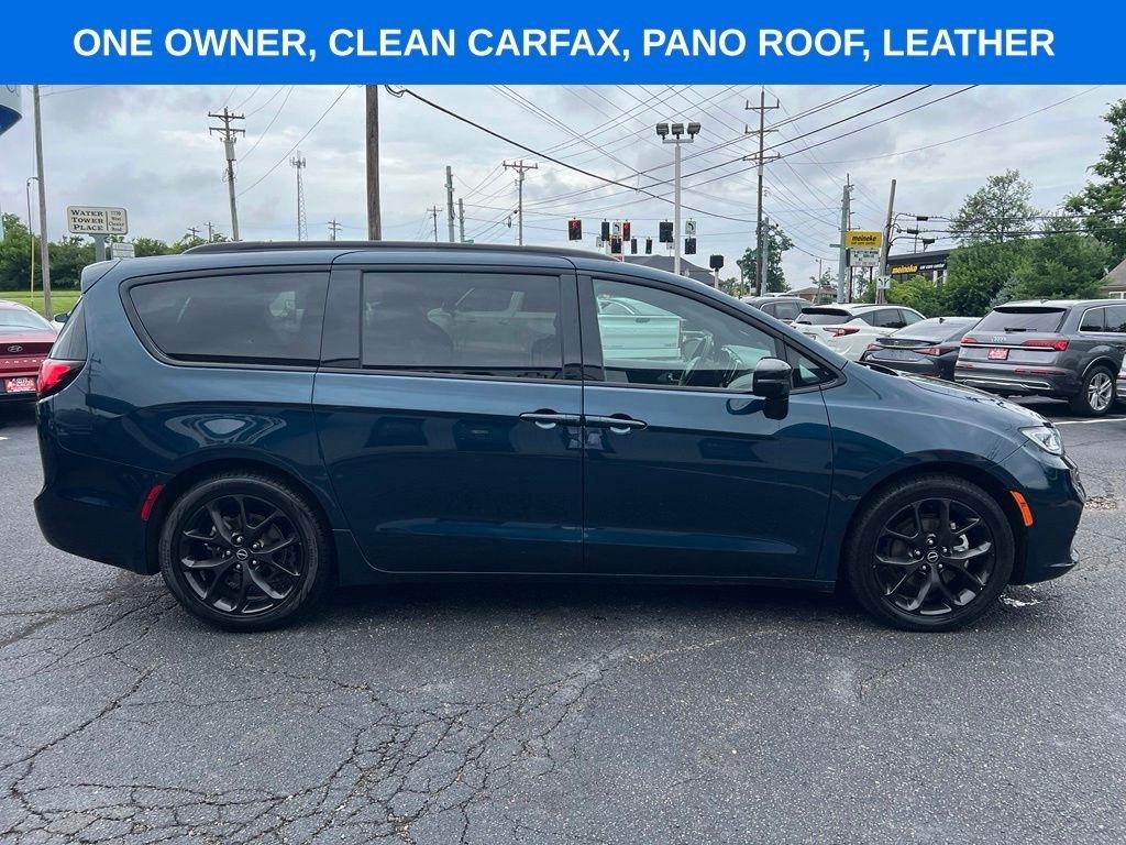 Chrysler Pacifica Limited 2025