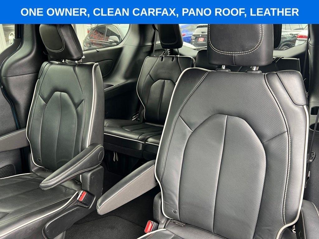 Chrysler Pacifica Limited 2025