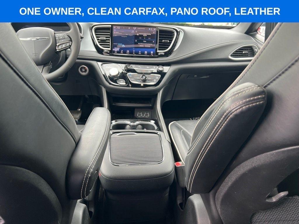Chrysler Pacifica Limited 2025