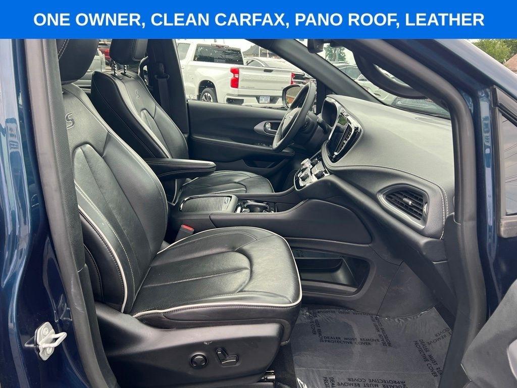 Chrysler Pacifica Limited 2025