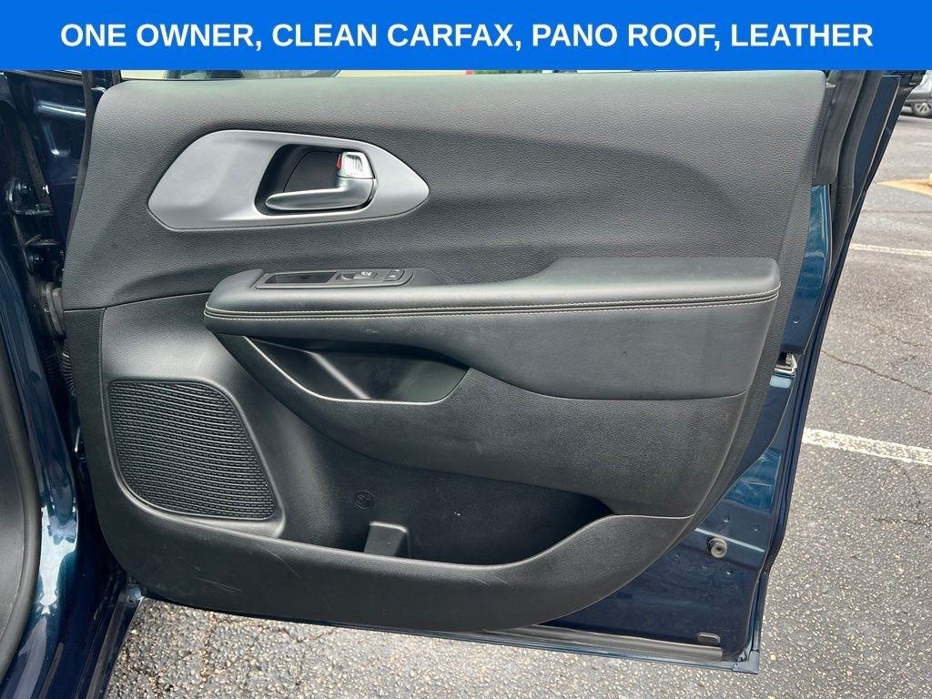 Chrysler Pacifica Limited 2025